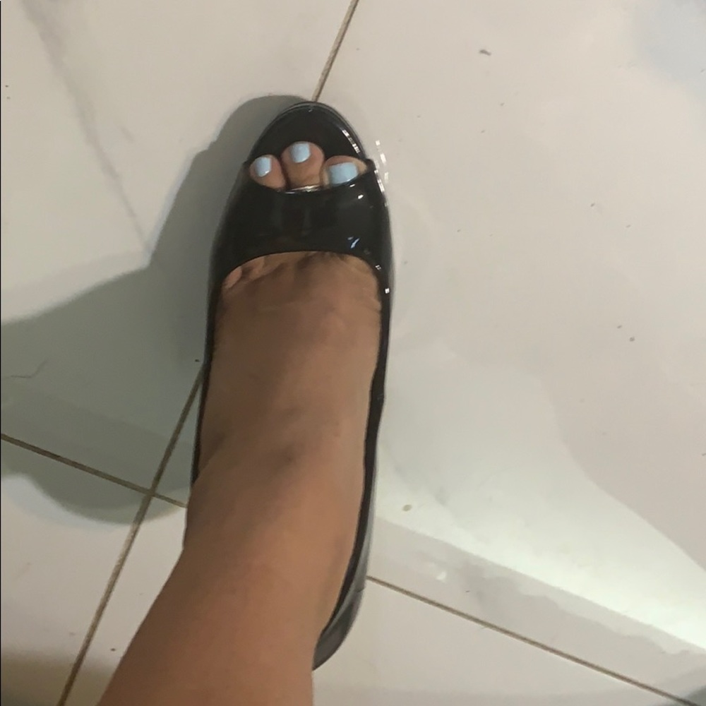 Shoes - Picture 3 of 6